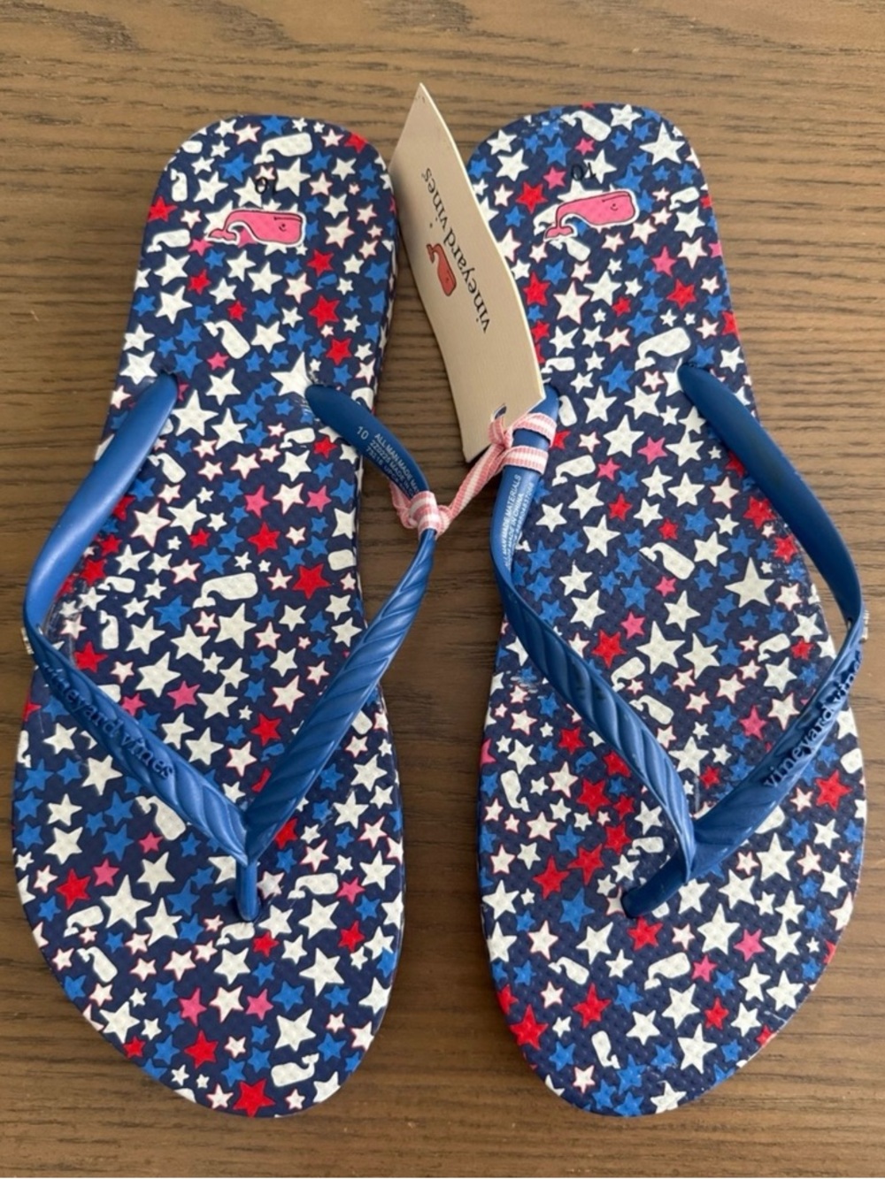 Vineyard Vines Women's Red White Blue Star Print Flip Flops